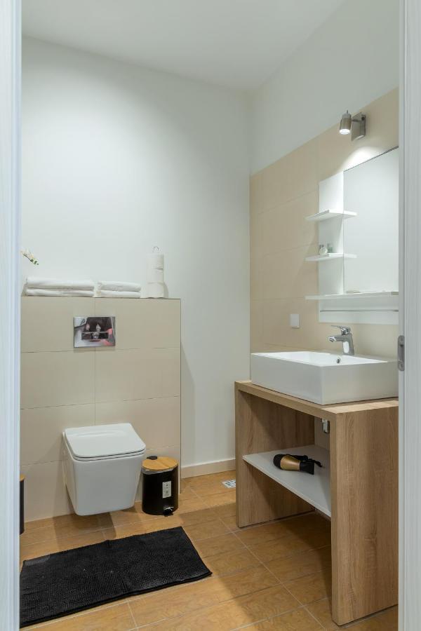 Atlas Unirii: Upscale Flats In The Heart Of Bucharest! Екстер'єр фото