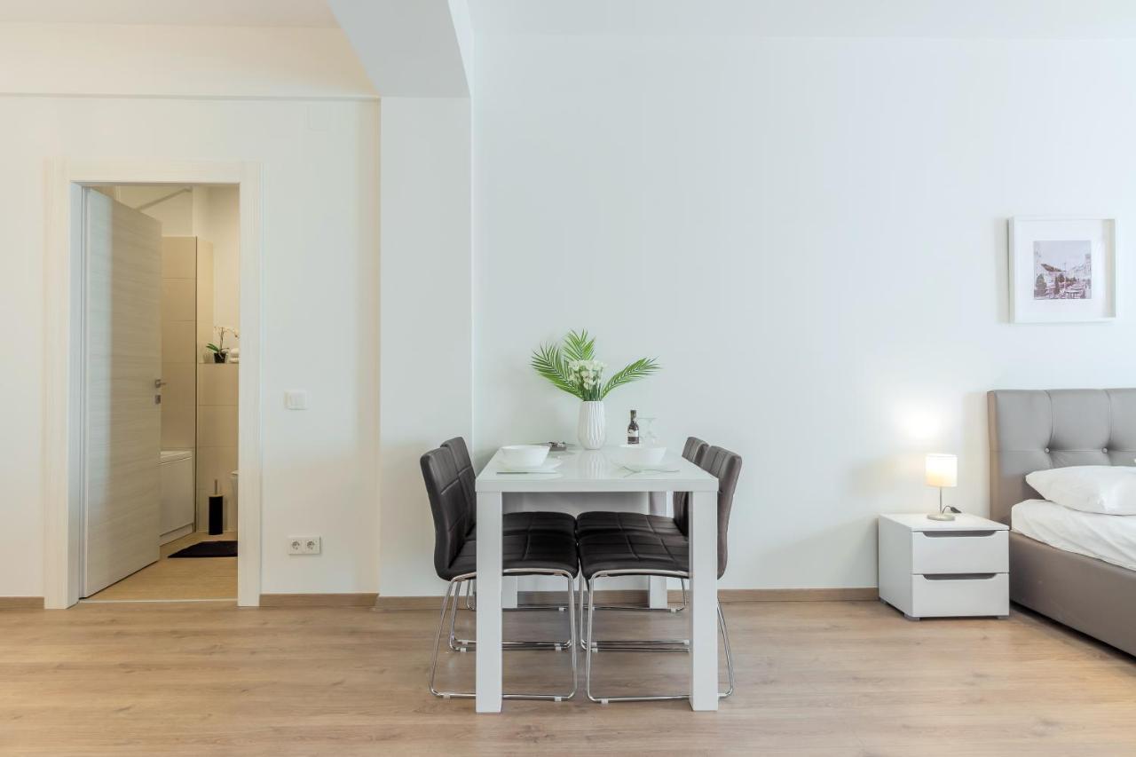 Atlas Unirii: Upscale Flats In The Heart Of Bucharest! Екстер'єр фото