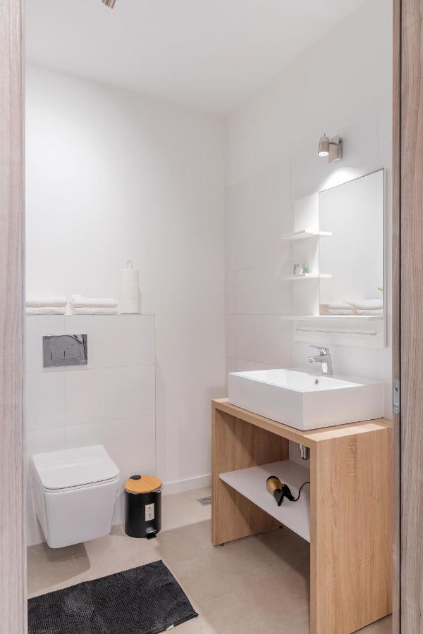 Atlas Unirii: Upscale Flats In The Heart Of Bucharest! Екстер'єр фото